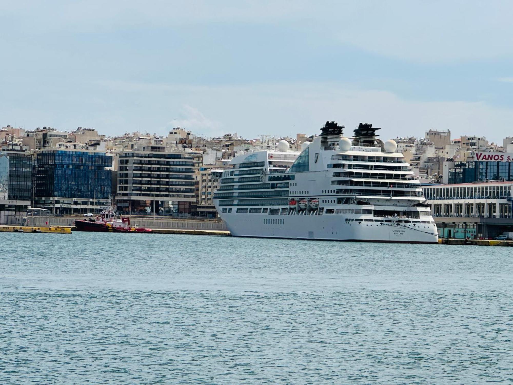 Royal Red Suite No 1, Piraeus Port Exteriér fotografie